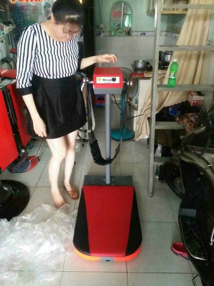 máy massage bụng m2022 new